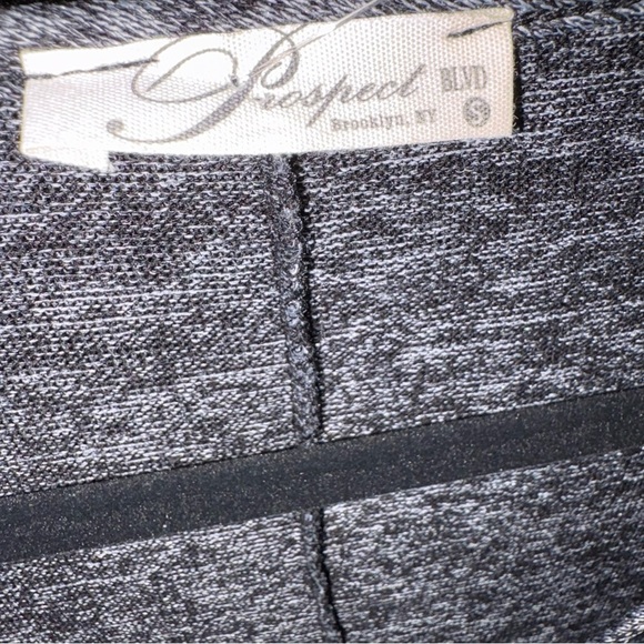 Prospect Blvd Gray V-Neck Tunic Sweater with Boxy Fit NWOT - Picture 2 of 4